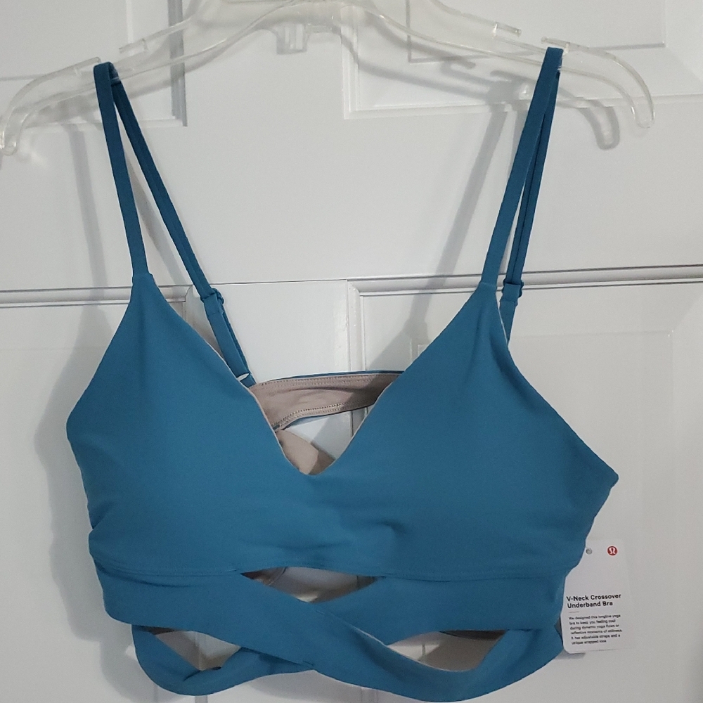 NWT Lululemon Vneck Crossover Underband Women's Sz 8 Bra Marlin Blue
